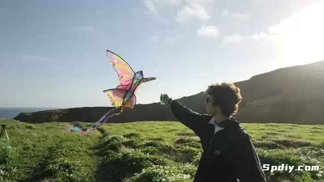 用风筝跑步视频素材