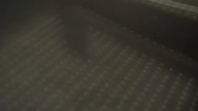 地板上的阴影视频素材插图