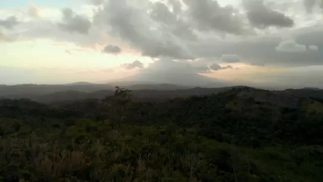 马永火山群岛航拍视频素材插图
