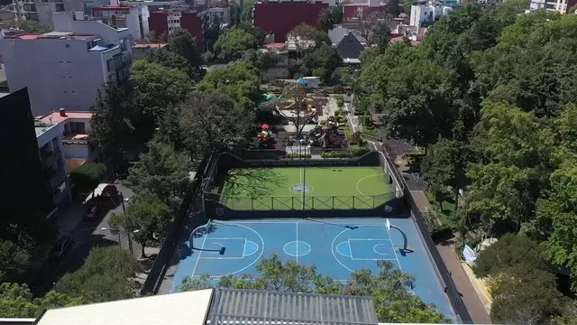 墨西哥城的篮球场航拍视频素材插图