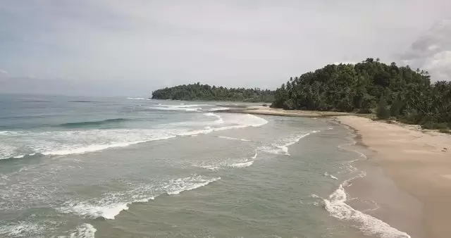 苏门答腊的海岸线航拍视频素材插图